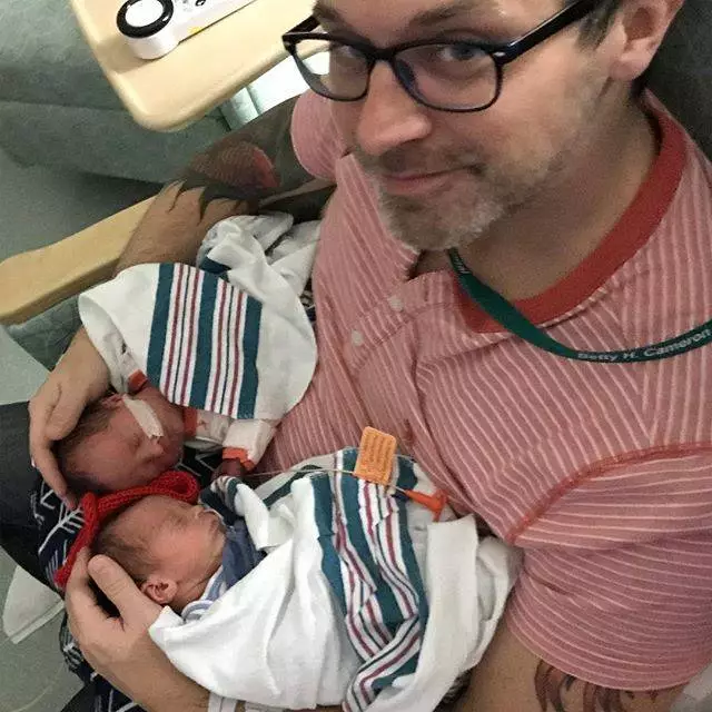 My first time holding both of my sons at the same time. #twins #twinsboys #identicaltwins #twindad #twinsofinstagram #twinsies