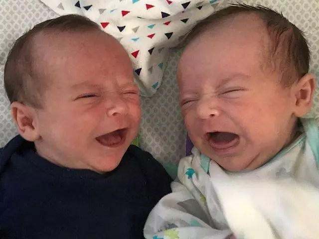 No, they’re not angry or fussy. They’re like, “Hell yeah!” and “Rock on!” that they’re finally getting eyebrows. #fawkesandphoenix #phoenixhayden #fawkesandphoenix #hookedonfawnix #twins #twinboys #dotseyduo #twinning #twindad